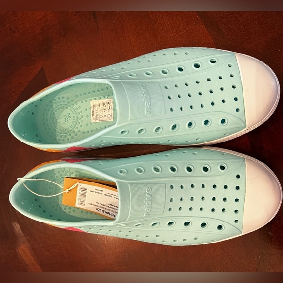 NATIVE Jefferson Block  Hydrangea Blue/Coastal Blue/Regatta Mountain Block - Picture 2 of 8